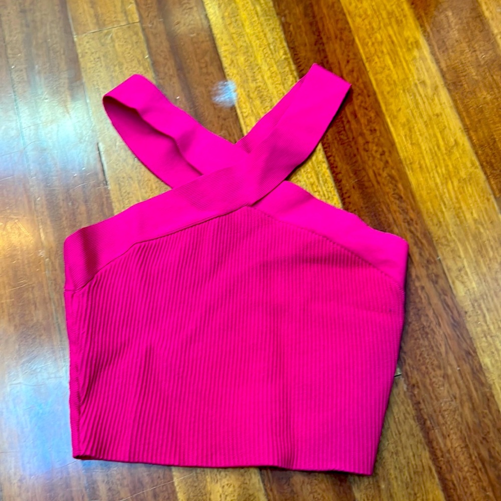 BNWOT Aritiza cross neck tank